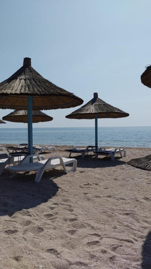Blaxy Resort Stefi Cu Acces La Piscine Gratuit Douăzeci şi Trei August Extérieur photo