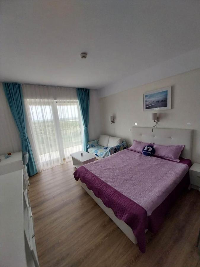 Blaxy Resort Stefi Cu Acces La Piscine Gratuit Douăzeci şi Trei August Extérieur photo