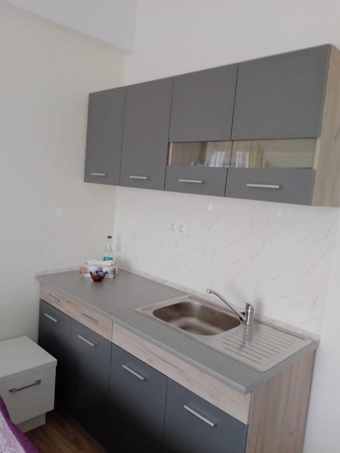 Blaxy Resort Stefi Cu Acces La Piscine Gratuit Douăzeci şi Trei August Extérieur photo