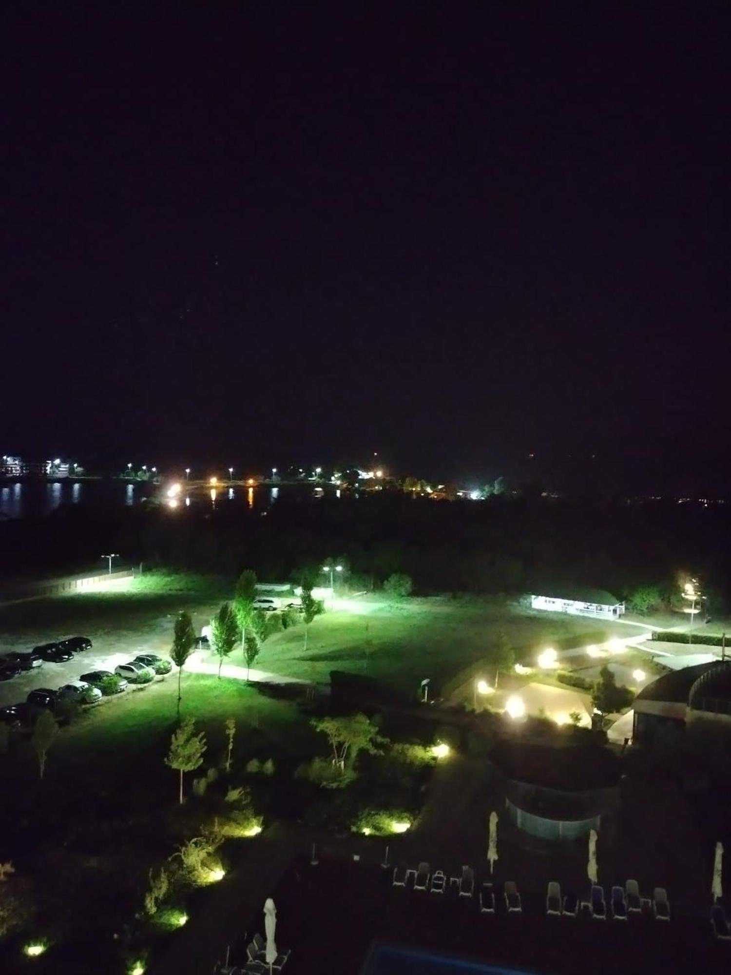 Blaxy Resort Stefi Cu Acces La Piscine Gratuit Douăzeci şi Trei August Extérieur photo